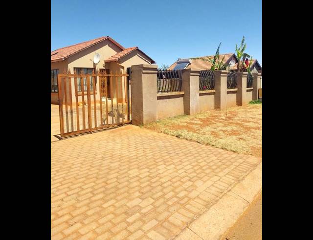 2 BEDROOM HOUSE FOR SALE IN DAWN PARK